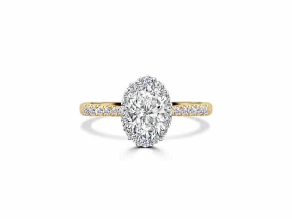 Laboratory Grown Oval Graduated Cluster
