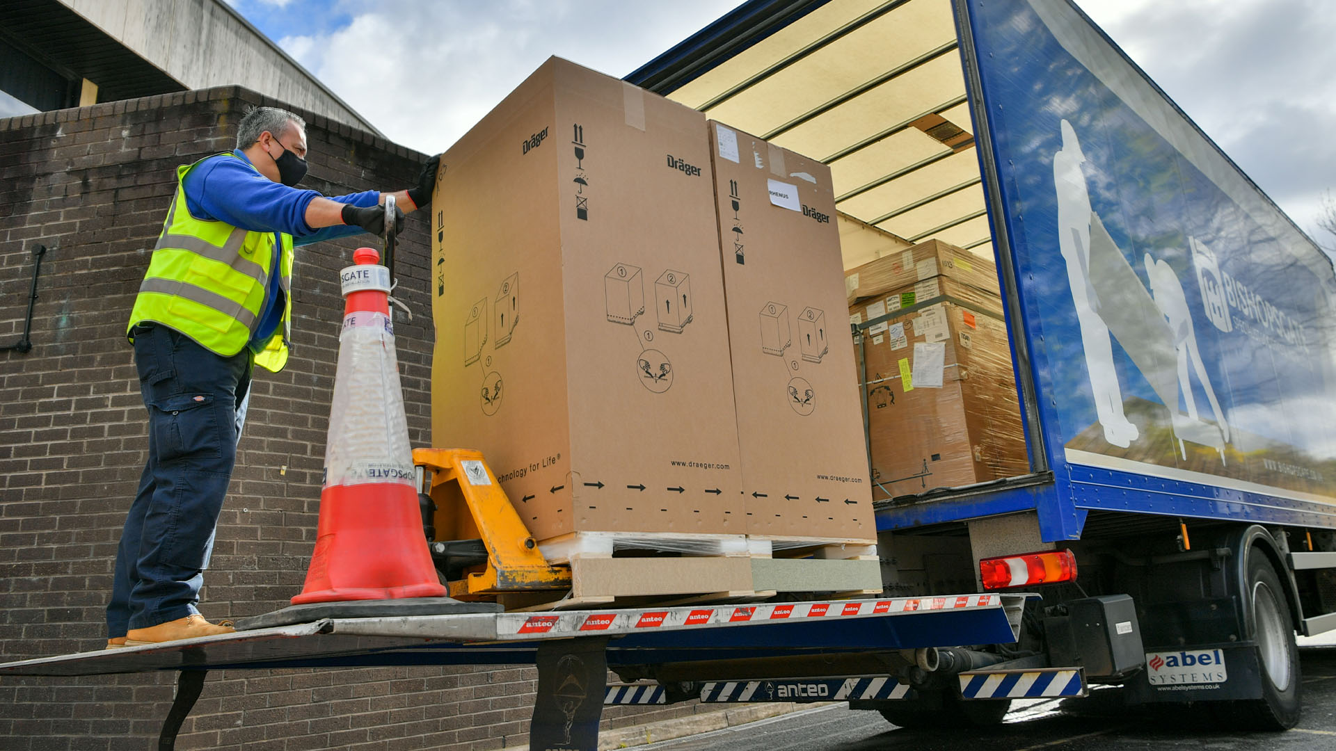 Unloading medical equipment