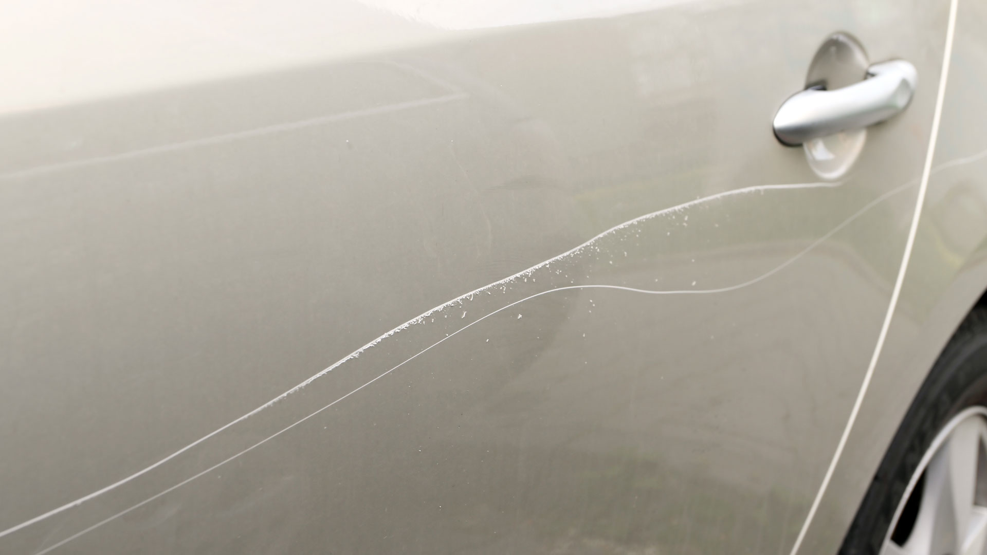 SCRATCH REPAIR