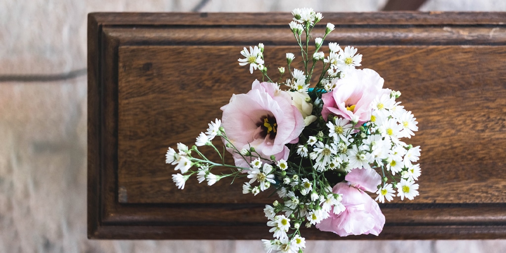 How long can you delay a funeral in the UK.Twitter