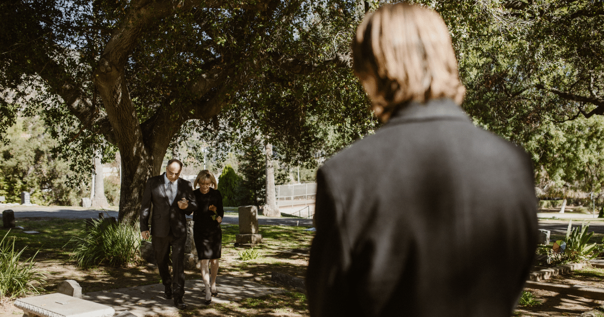Funeral celebrant at a humanist funeral
