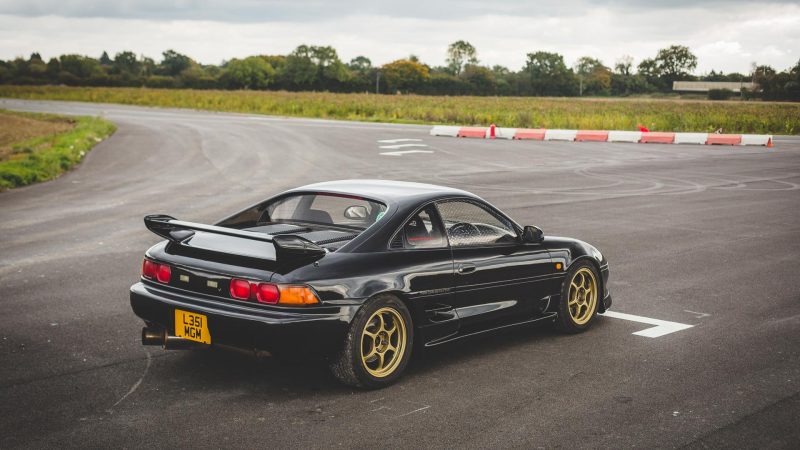 Toyota MR2