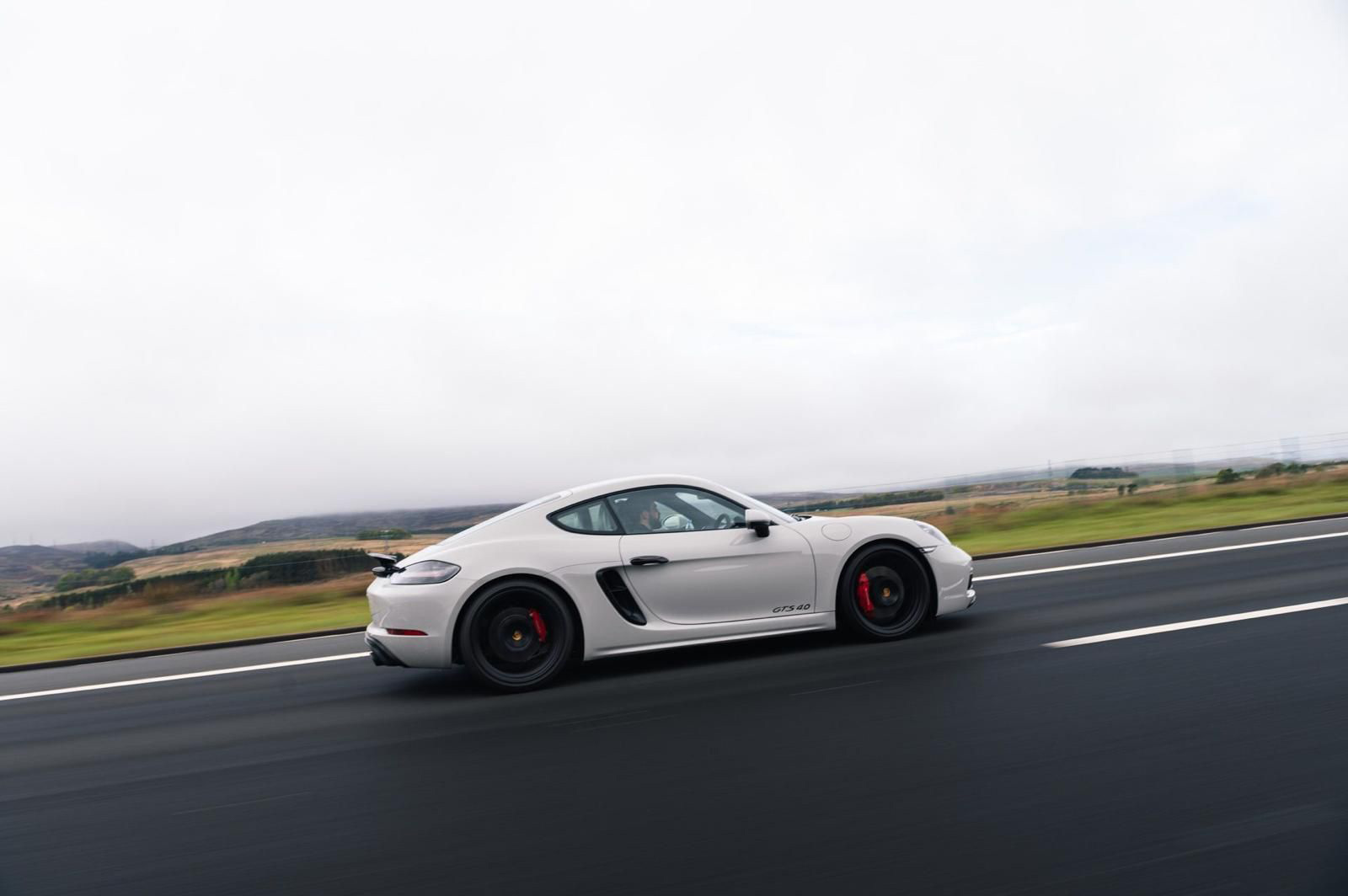 718 GTS Driving