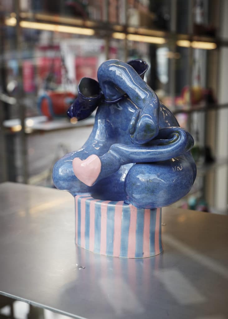 Squeeze Me Tightly, 2022 Ceramic glazed stoneware 25 × 21 × 22 cm