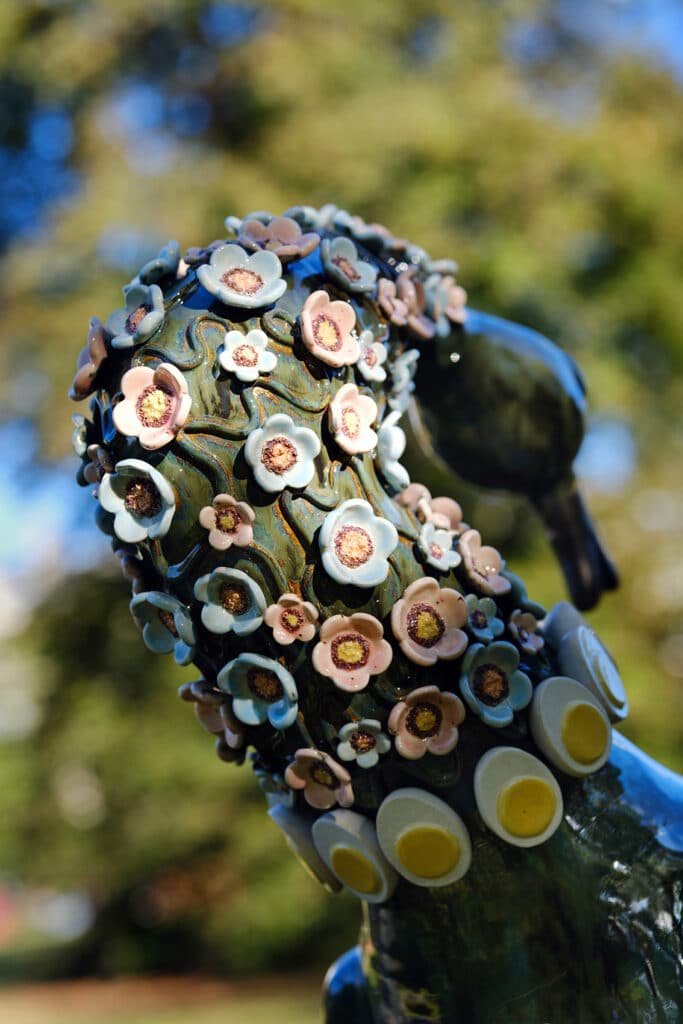 holly-stevenson-the-debate-2023-pi-artworks-and-sid-motion-gallery-frieze-sculpture-2023_53198983943_o