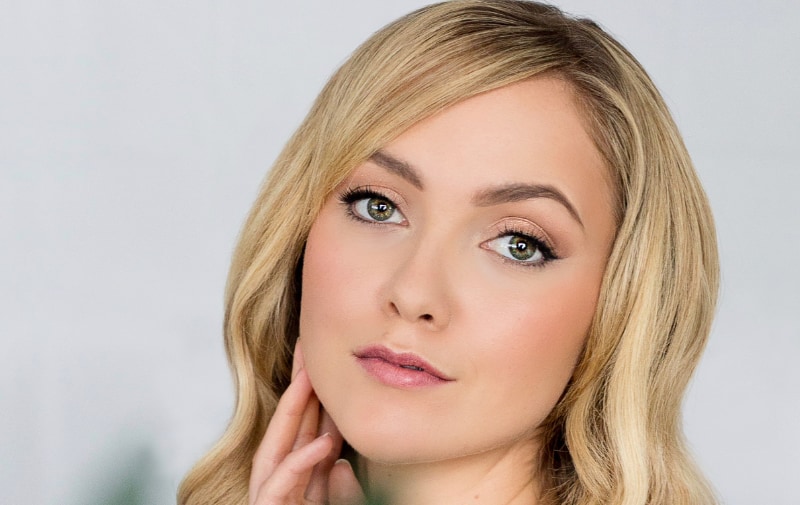 Make-Up