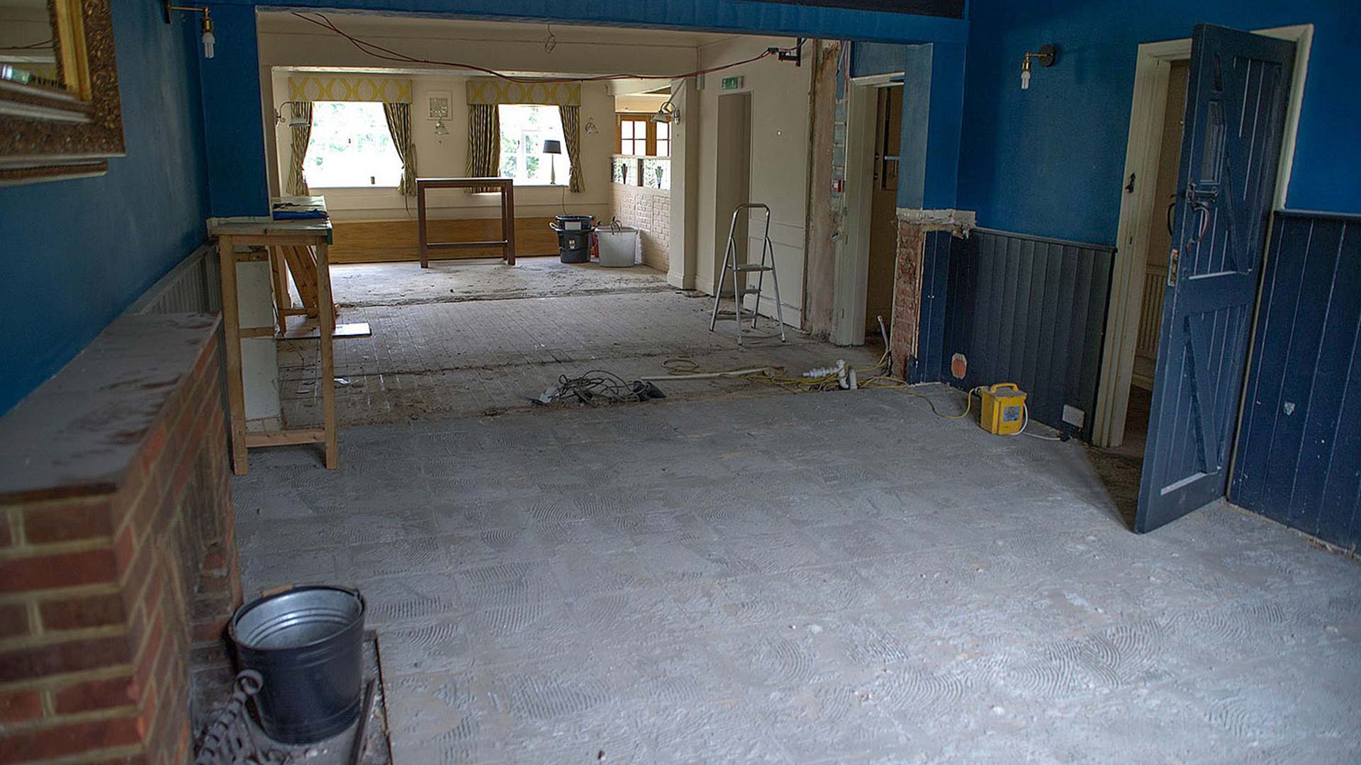 the-stag-old-interior