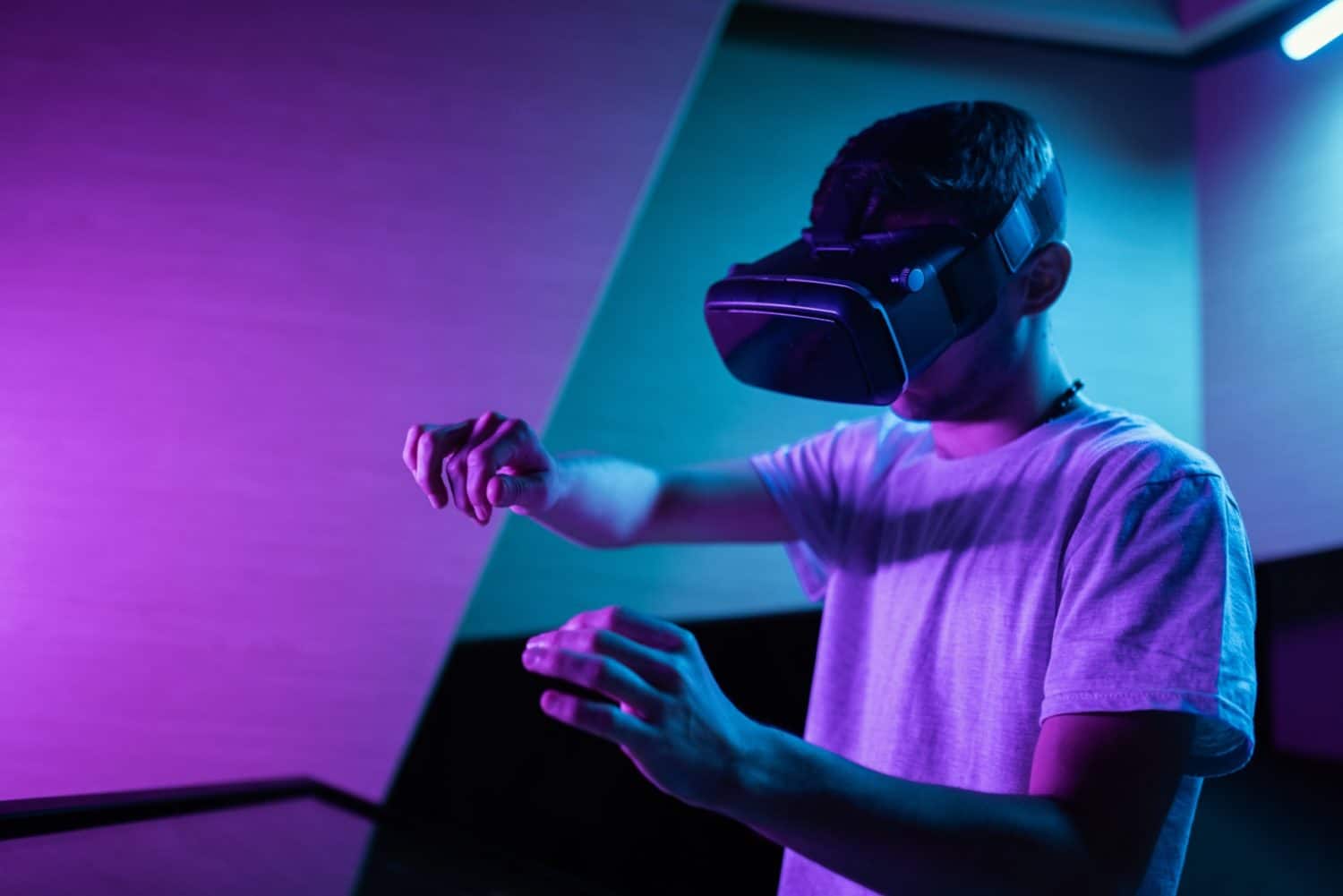 VR Headset Experiential